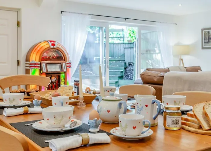 1 Bed In Harrogate Oc-93258 Darley